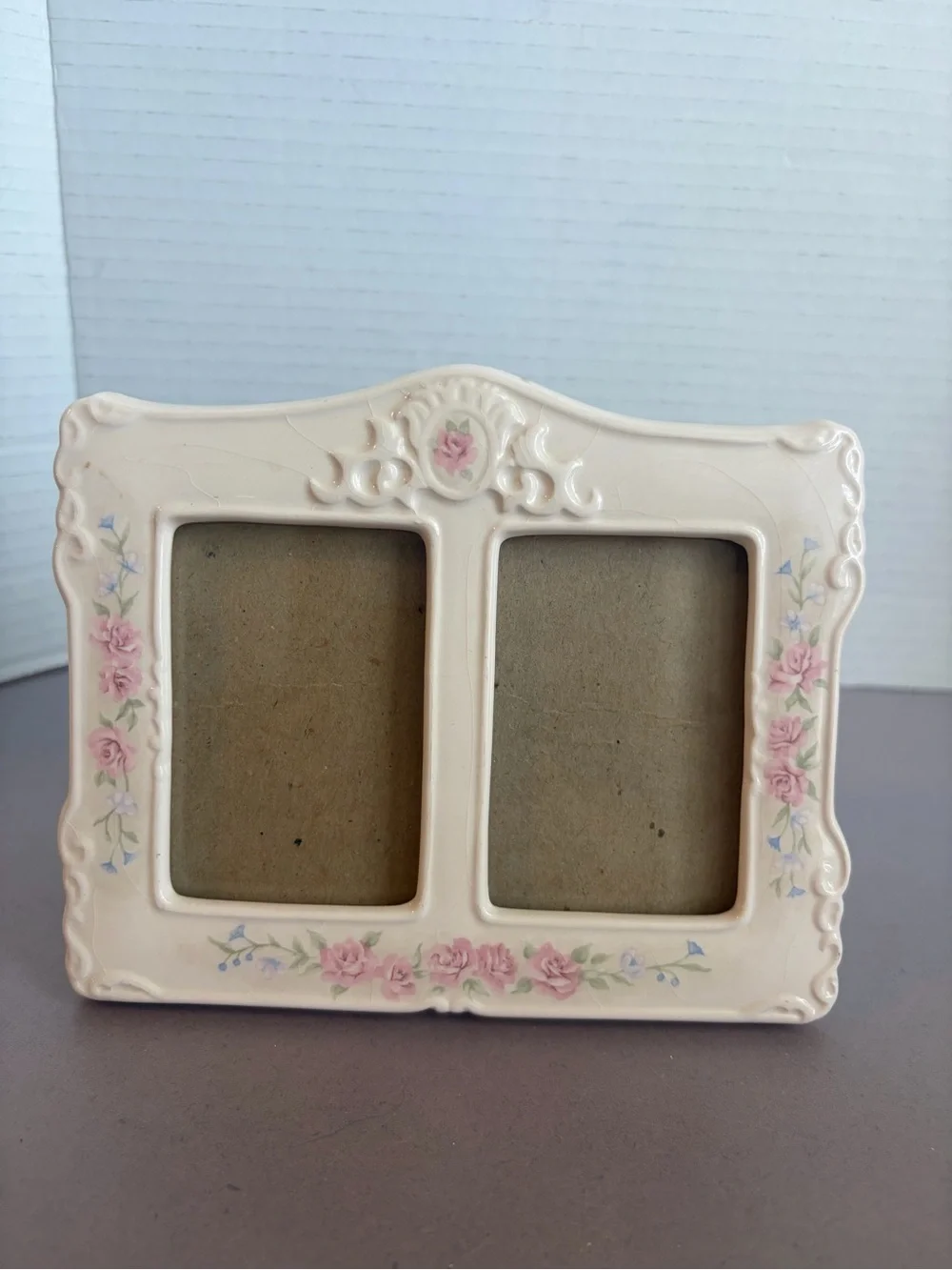 Vintage-Style Cream Double Photo Frame with Pink Rose Accents